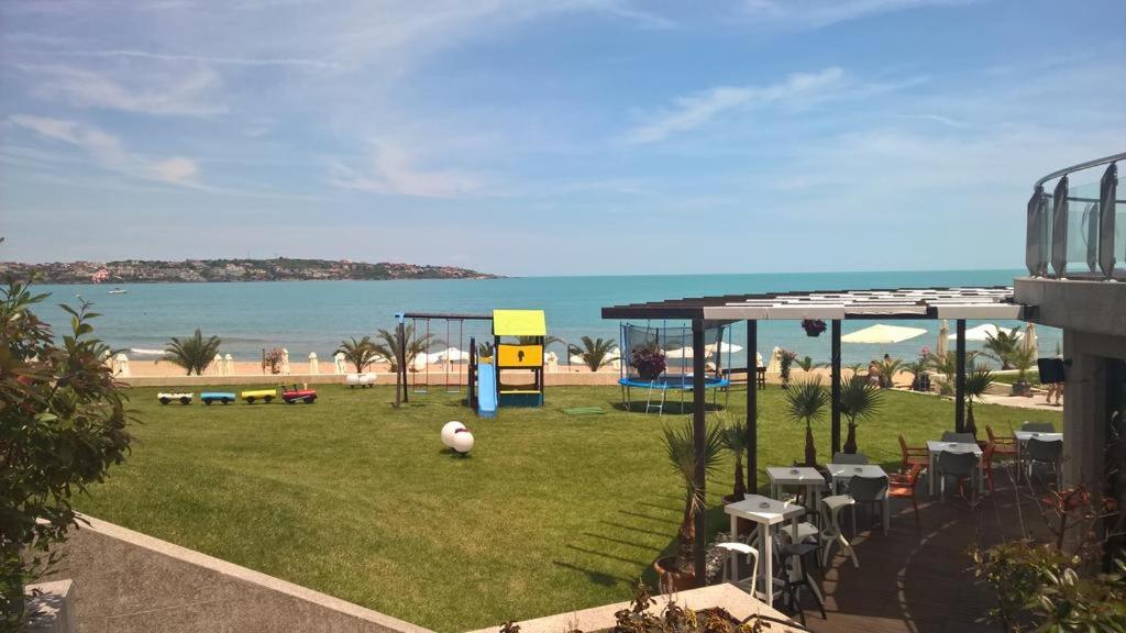 Apartment Sand Lilies Sozopol Buitenkant foto
